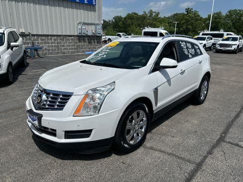 Used 2014 Cadillac SRX Luxury AWD/4WD image 3