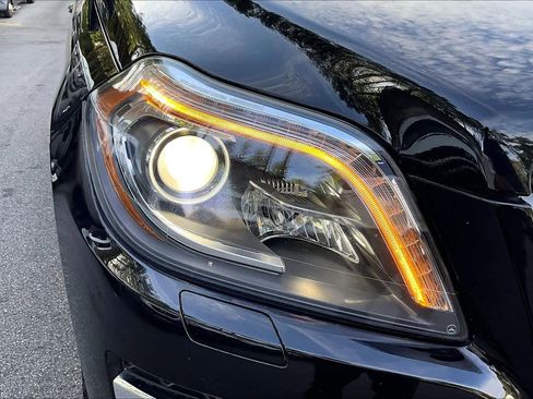 Used 2014 Mercedes-Benz GL 350 BlueTEC 4MATIC image 28