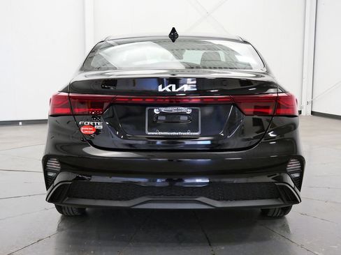 Used 2024 Kia Forte LX FWD image 6