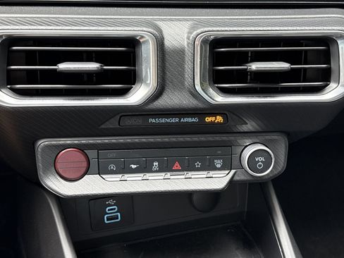 Used 2025 Ford Mustang GT Premium RWD image 29