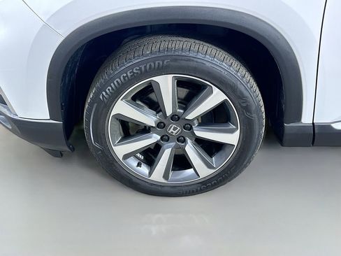 Used 2023 Honda Pilot Touring image 8