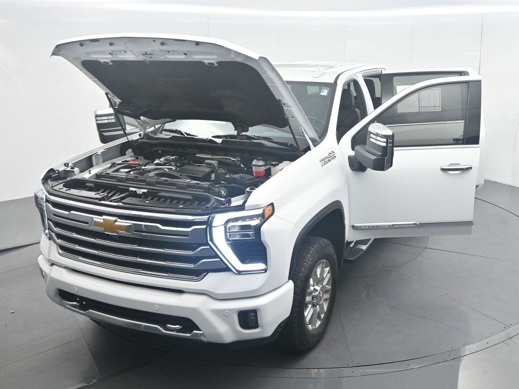 Used 2024 Chevrolet Silverado 2500 High Country w/ High Country Premium Package AWD/4WD image 43