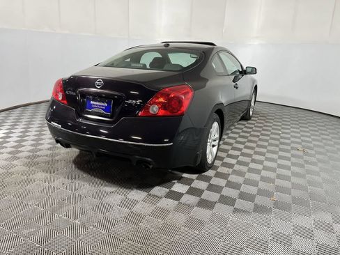 Used 2010 Nissan Altima 2.5 S w/ Premium Pkg image 8