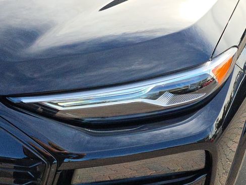 New 2025 Audi Q6 e-tron Premium image 32