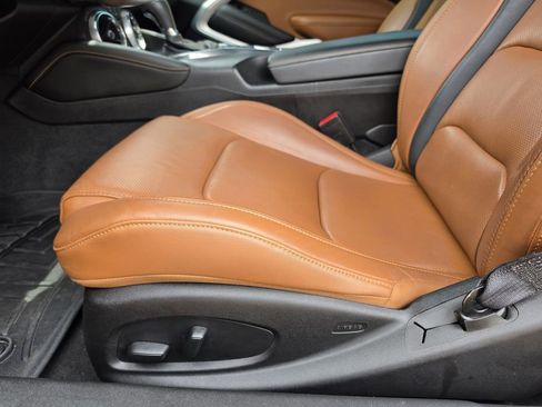 Used 2018 Chevrolet Camaro SS RWD image 14