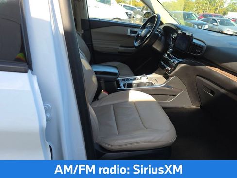 Used 2022 Ford Explorer Limited w/ Equipment Group 301A image 12