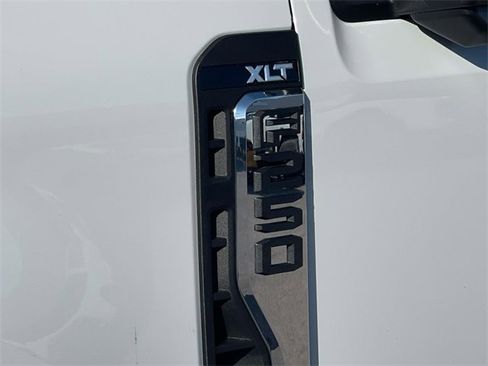 New 2026 Ford F250 XLT w/ XLT Premium Package image 10
