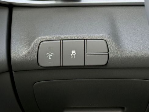 New 2026 Hyundai Elantra Sport FWD image 17