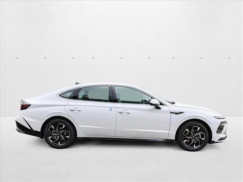 New 2025 Hyundai Sonata SEL image 4