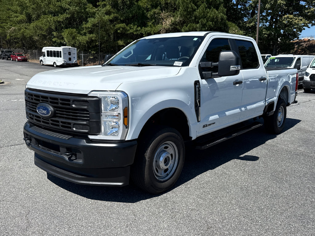 Used 2026 Ford F250 XL AWD/4WD image 3