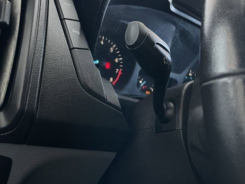 Used 2017 Ford Transit 150 XL image 19
