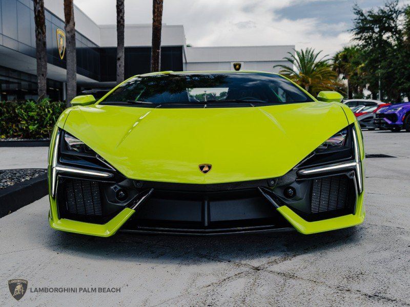 Used 2025 Lamborghini Revuelto AWD/4WD image 5