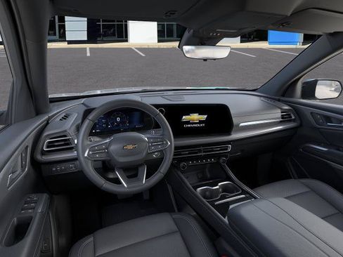 New 2027 Chevrolet Traverse LT w/ Driver Confidence Package FWD image 15