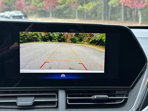 Used 2024 Chevrolet Trax LT image 22