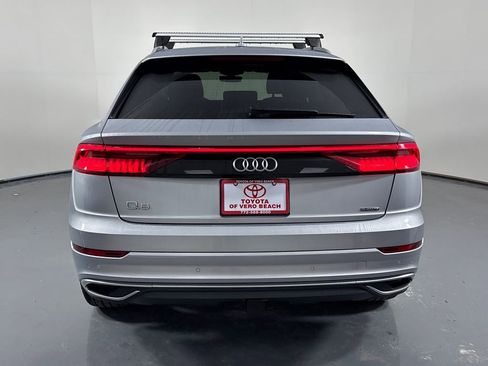 Used 2021 Audi Q8 Premium Plus image 5