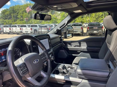 Used 2022 Ford F150 XLT w/ Equipment Group 302A High AWD/4WD image 18