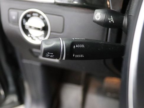 Used 2017 Mercedes-Benz GLS 550 4MATIC image 37