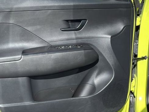 Used 2025 Hyundai Kona SEL image 23