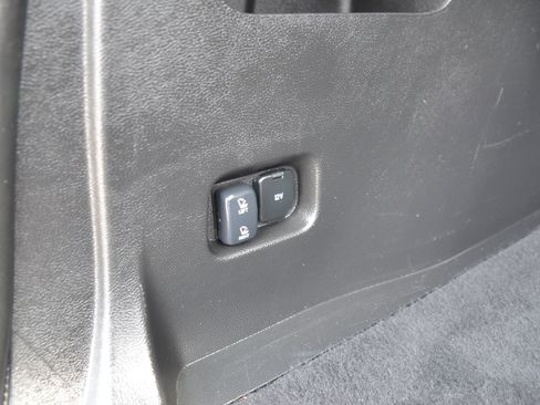 Used 2024 Ford Edge SEL image 20