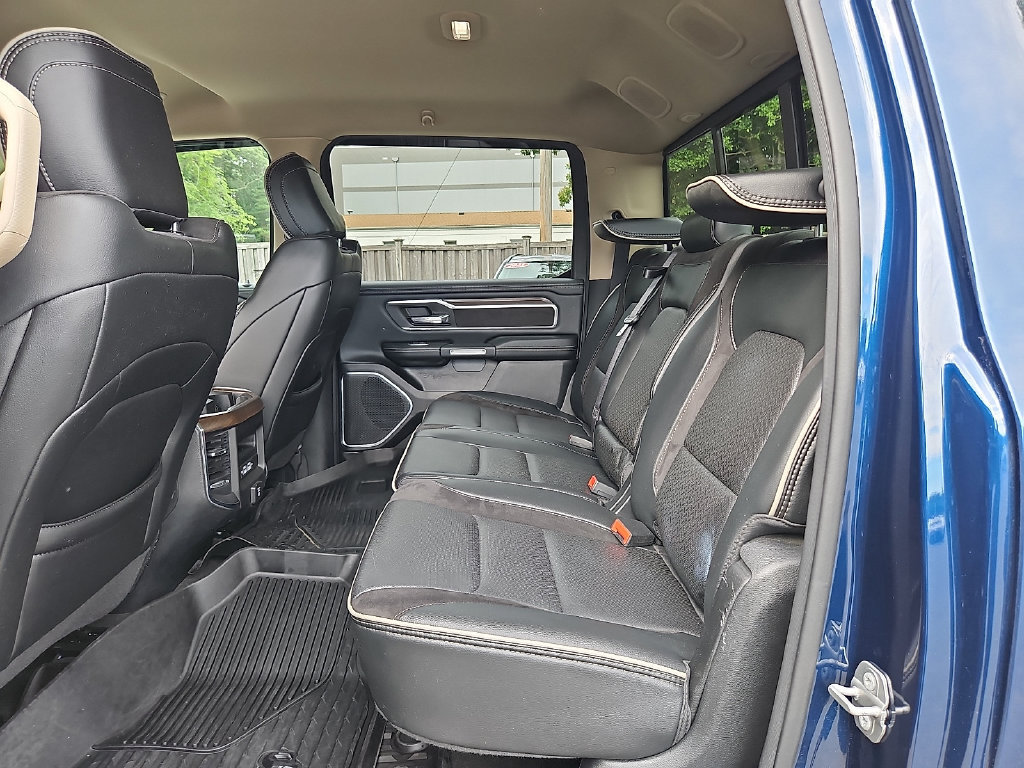 Used 2021 RAM 1500 Laramie AWD/4WD image 12
