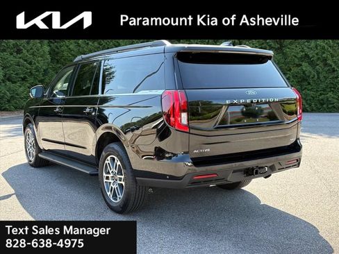 Used 2025 Ford Expedition Max Active RWD image 4