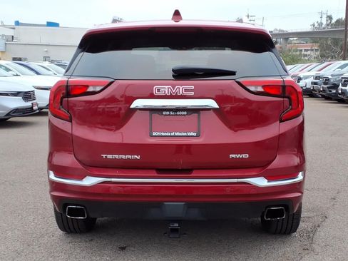 Used 2018 GMC Terrain Denali w/ Advanced Safety Package AWD/4WD image 5