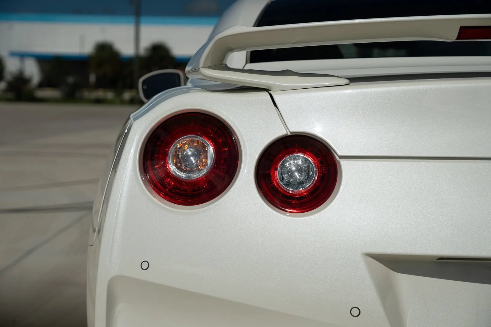 Used 2017 Nissan GT-R Premium w/ Premium Interior Package AWD/4WD image 65
