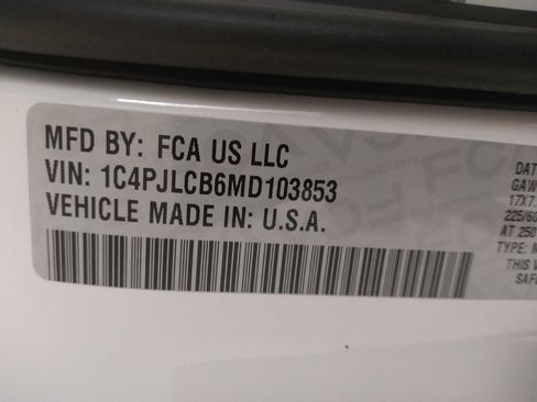 Used 2021 Jeep Cherokee Latitude FWD image 33