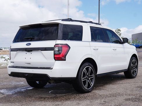 Used 2021 Ford Expedition Limited AWD/4WD image 5