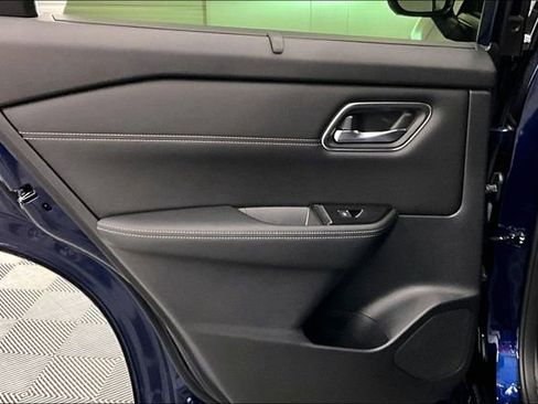 New 2026 Nissan Rogue Platinum w/ Platinum Premium Package image 32