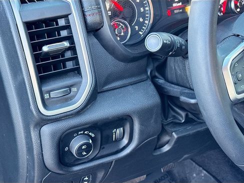 Used 2025 RAM 1500 Big Horn AWD/4WD image 10