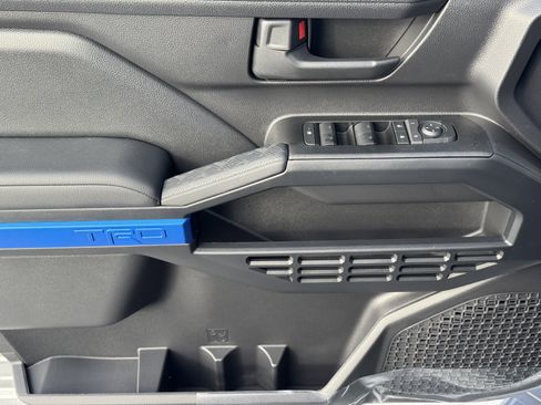 New 2026 Toyota 4Runner TRD Off-Road AWD/4WD image 18