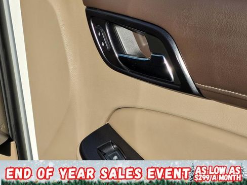 Used 2016 GMC Yukon XL SLT w/ Open Road Package image 12