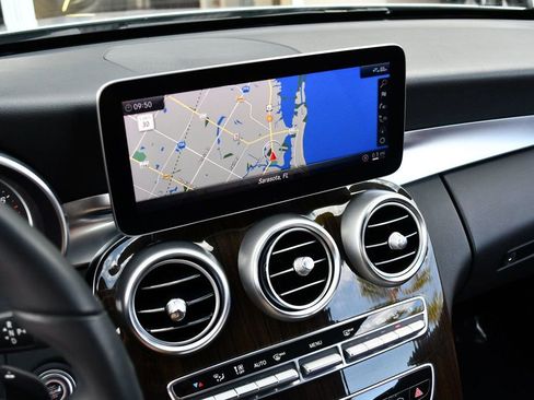 Used 2020 Mercedes-Benz C 300 4MATIC Cabriolet image 70