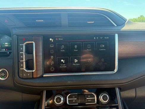 Used 2023 GMC Yukon XL Denali Ultimate AWD/4WD image 14
