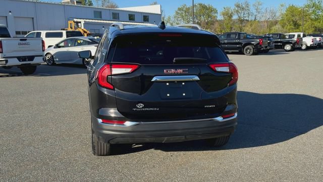 Used 2024 GMC Terrain SLT AWD/4WD image 7