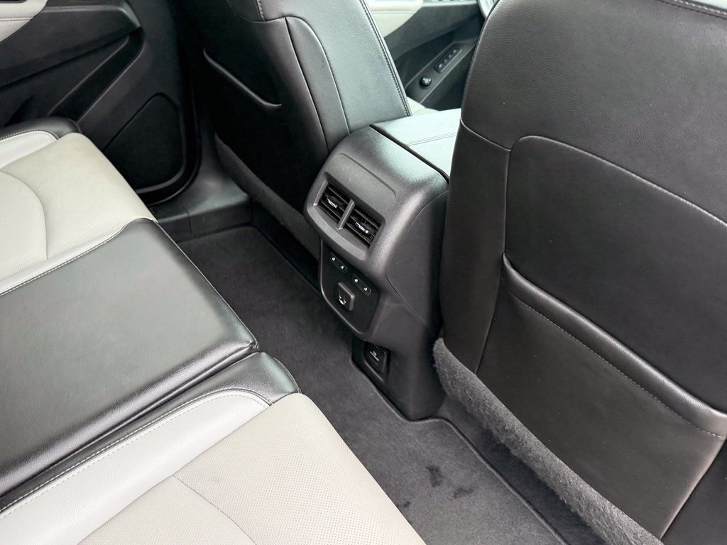 Used 2021 Chevrolet Equinox Premier AWD/4WD image 44