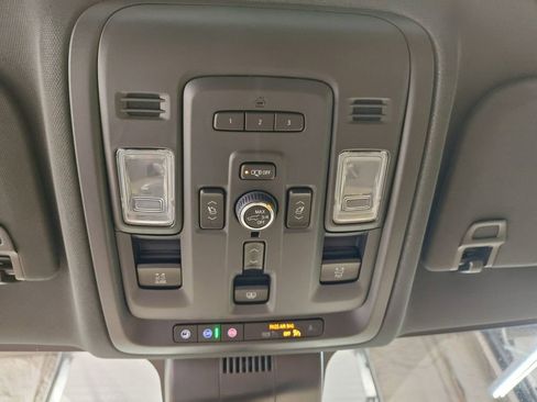 Used 2023 Chevrolet Tahoe Premier w/ Premium Package 2 image 31