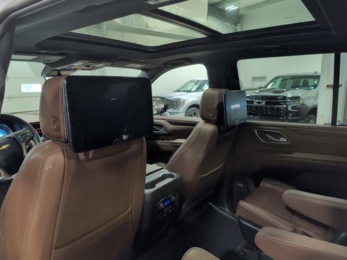 Used 2023 Chevrolet Tahoe High Country w/ Max Trailering Package AWD/4WD image 10