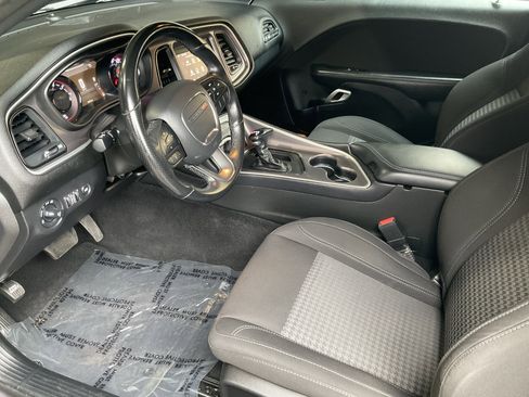 Used 2021 Dodge Challenger SXT w/ Blacktop Package image 18