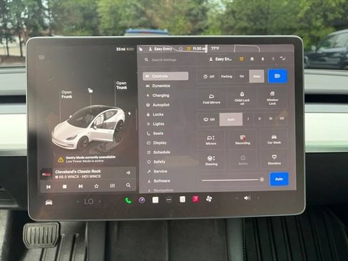 Used 2022 Tesla Model 3 Long Range AWD/4WD image 30