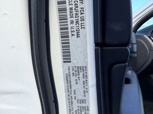 Certified 2022 Jeep Grand Cherokee Laredo X image 21