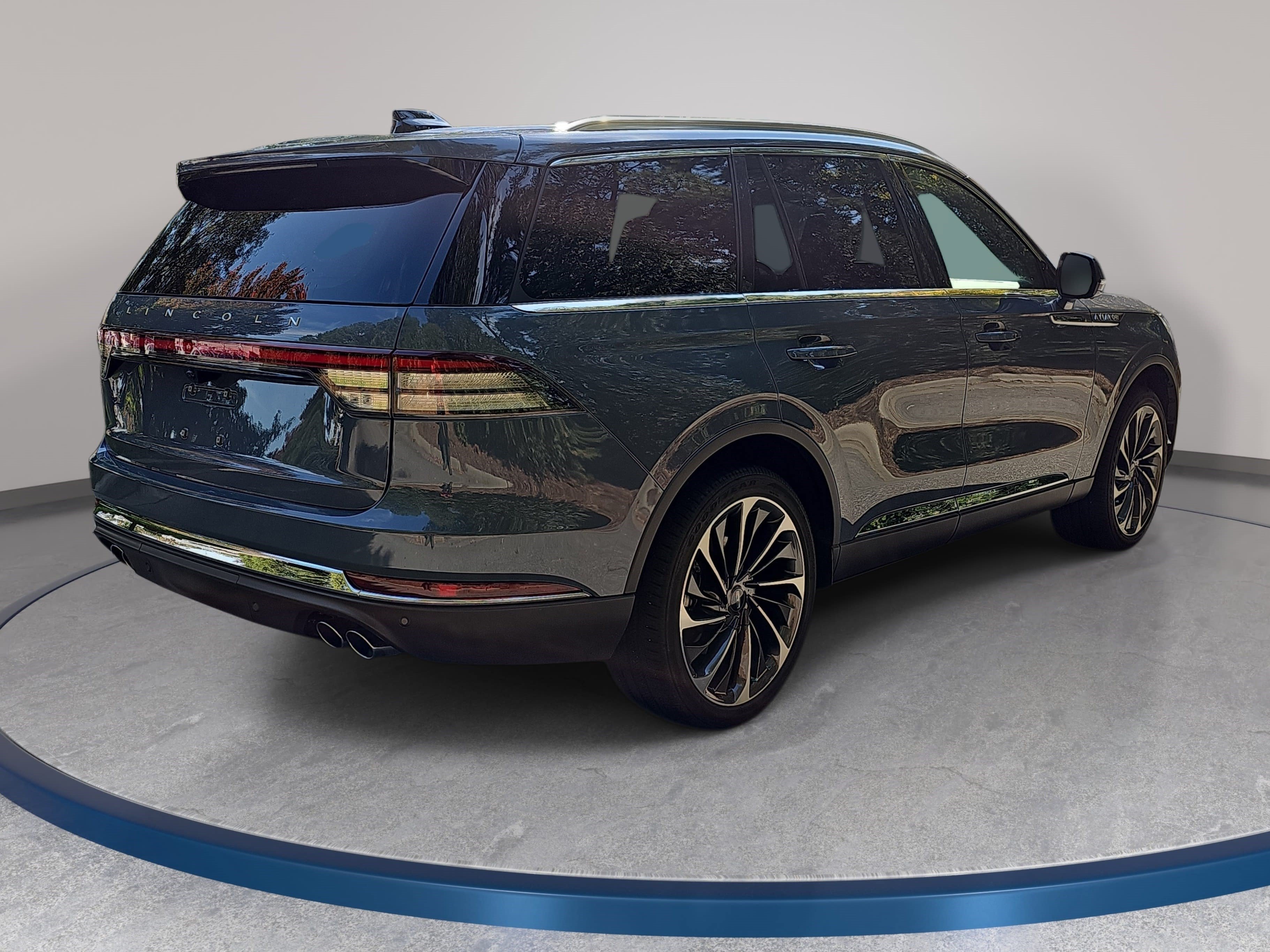 Used 2026 Lincoln Aviator Reserve AWD/4WD image 5