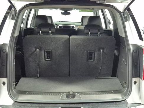 Used 2020 GMC Acadia SLE FWD image 28
