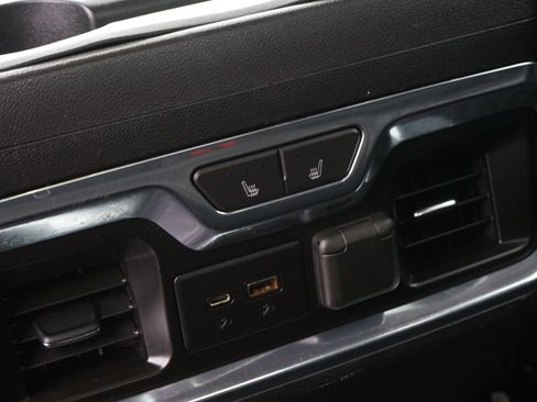 Used 2019 GMC Sierra 1500 AT4 w/ AT4 Premium Package AWD/4WD image 18
