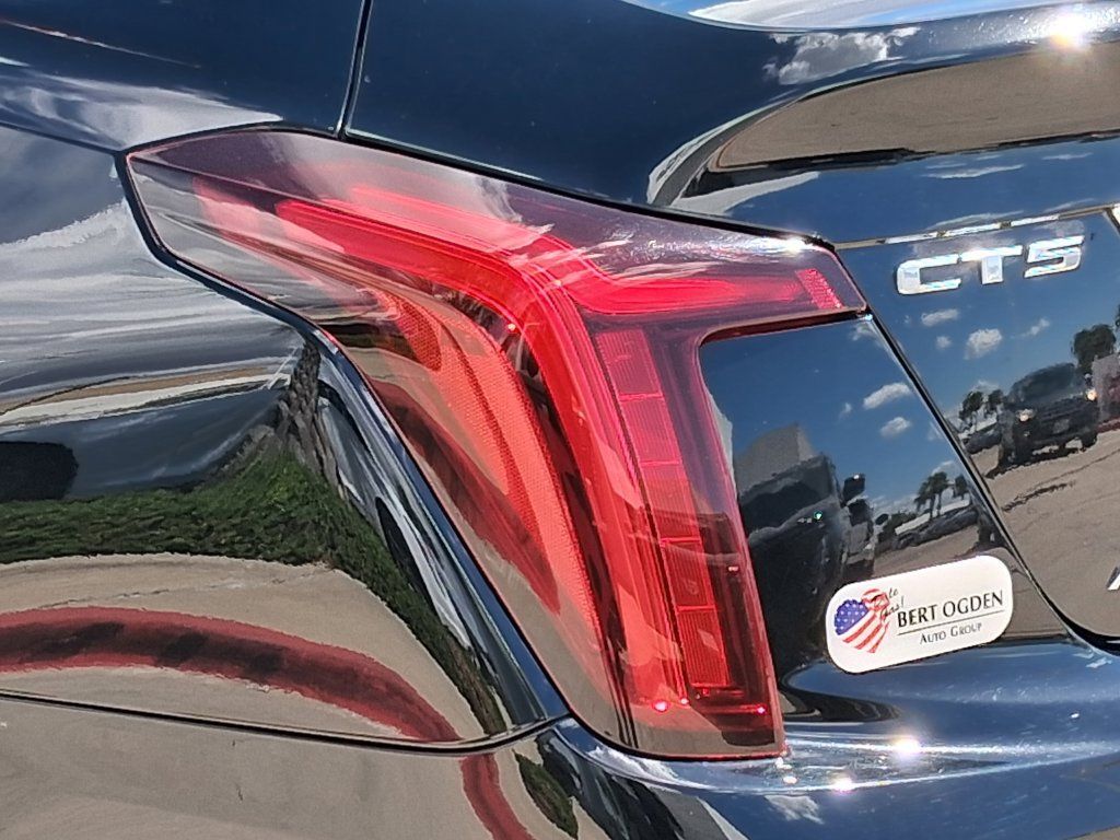 Used 2022 Cadillac CT5 Premium Luxury AWD/4WD image 7