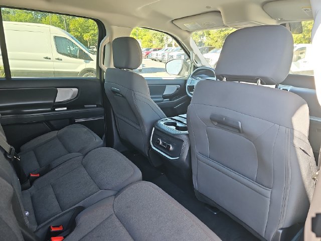 Used 2025 Ford Expedition Max Active AWD/4WD image 11