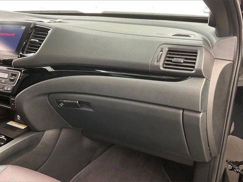 Certified 2023 Honda Ridgeline Black Edition image 18