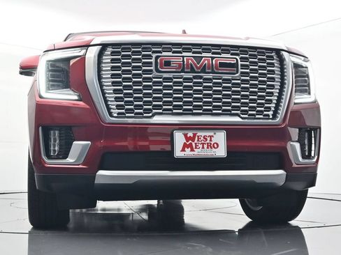 Used 2023 GMC Yukon XL Denali AWD/4WD image 31