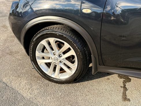Used 2014 Nissan Juke S FWD image 30